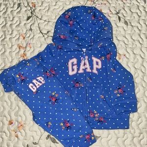 Baby Gap hoodie + pants 👧